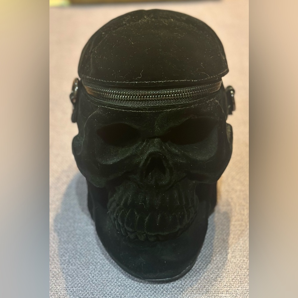Killstar Gravedigger Black Velvet Skull Crossbody Bag